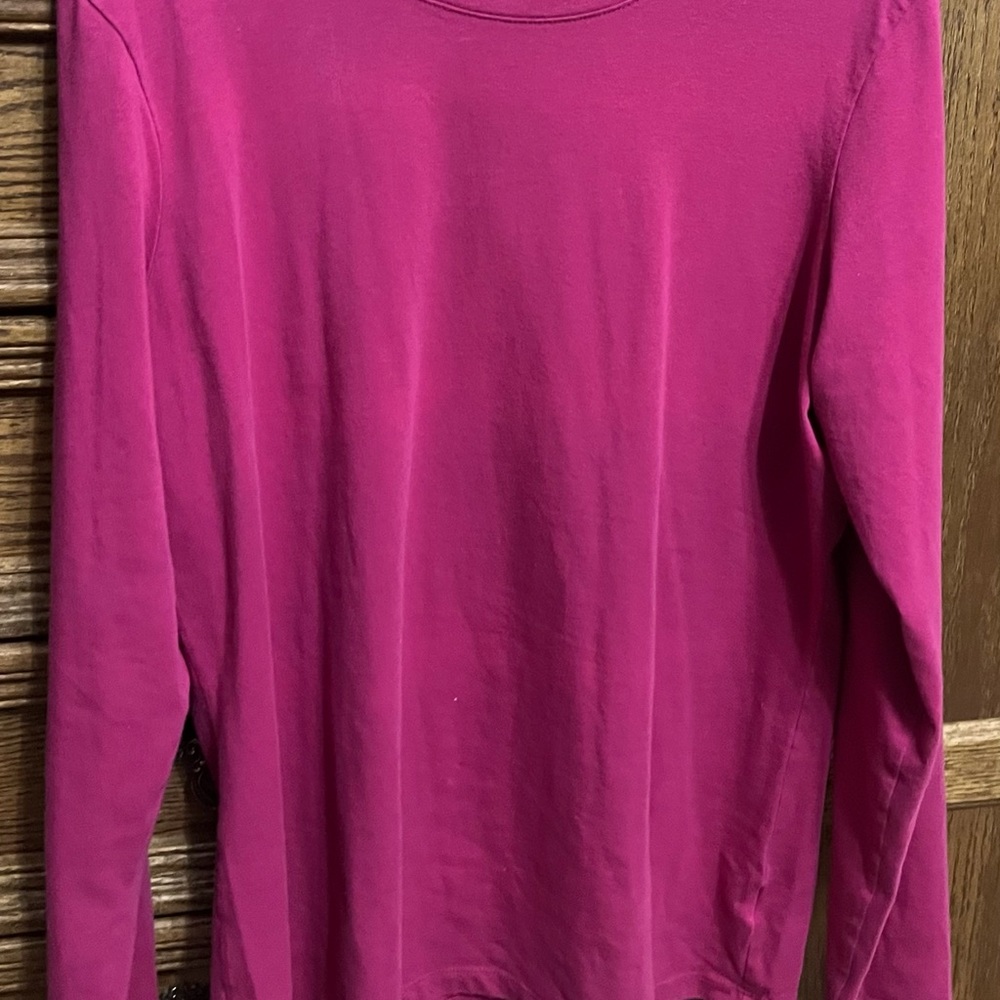 Old Navy long sleeve pink shirt, very comfy, XLarge, smoke free, fast shipping
